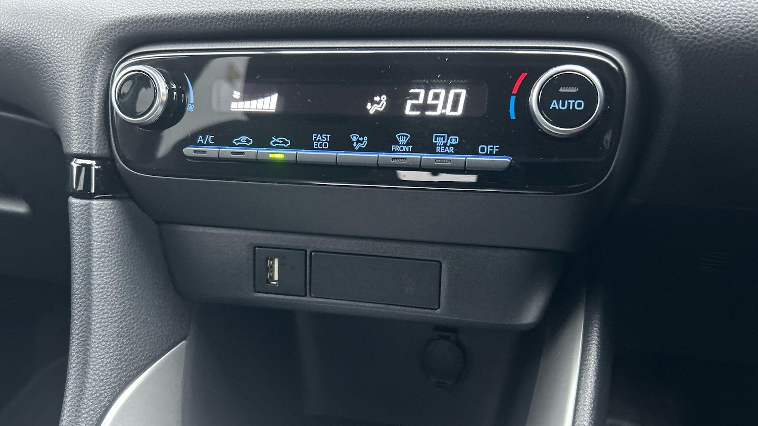 Used Toyota Yaris 2022 for sale - 78185662: Photo 30