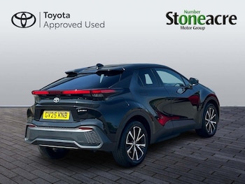 Used Toyota C-HR 2025 for sale - 79361951: Photo
