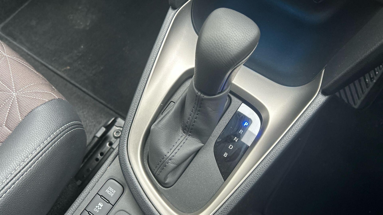 Used Toyota Yaris Cross 2022 for sale - 77376173: Photo 32