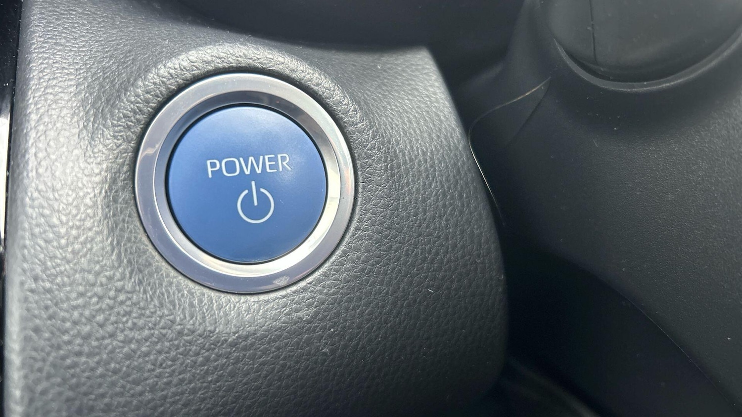 Used Toyota Yaris Cross 2022 for sale - 77376173: Photo 38