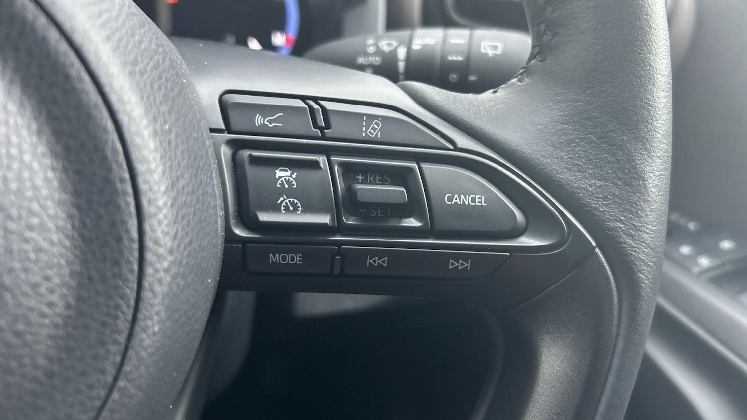 Used Toyota Yaris Cross 2022 for sale - 77376173: Photo 40