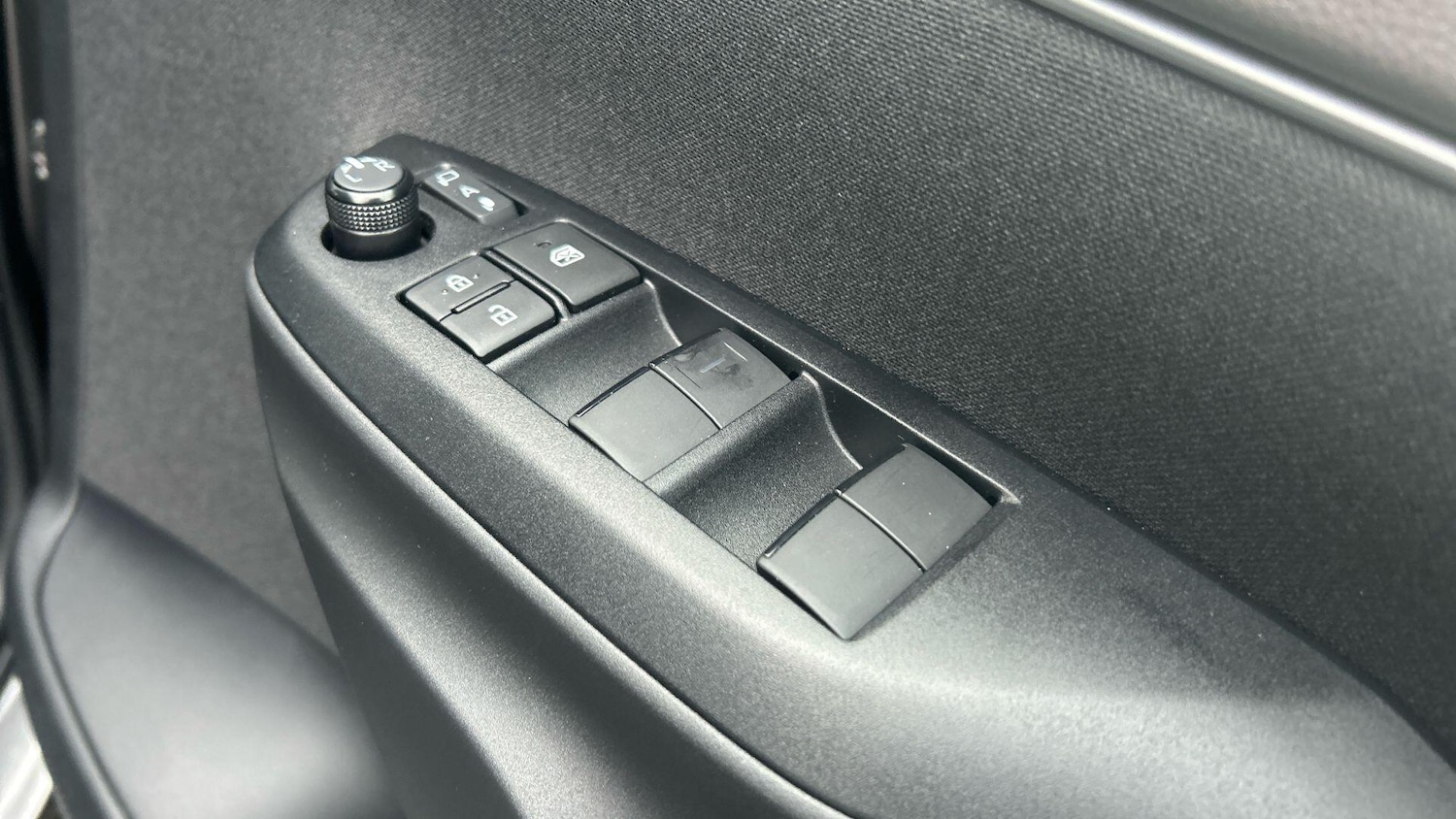 Used Toyota Yaris Cross 2022 for sale - 77376173: Photo 42