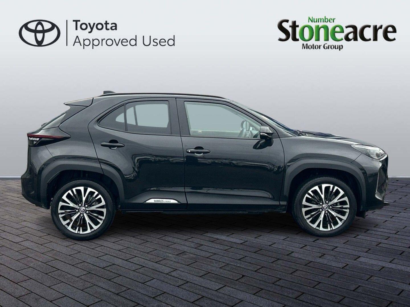 Used Toyota Yaris Cross 2023 for sale - 77574427: Photo 2