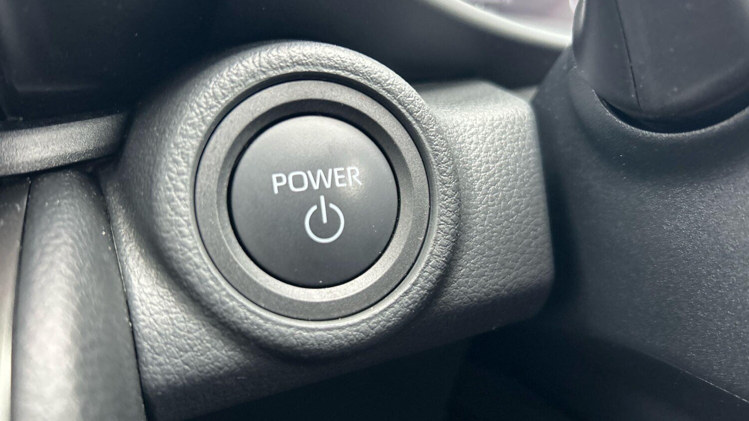 Used Toyota C-HR for sale - 77625754: Photo 34