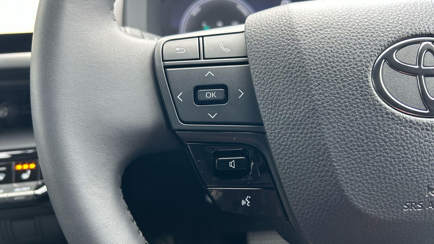 Used Toyota C-HR for sale - 77625754: Photo 38