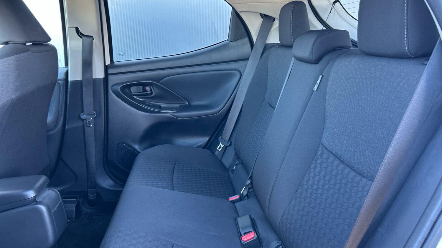 Used Toyota Yaris 2022 for sale - 77939425: Photo 17