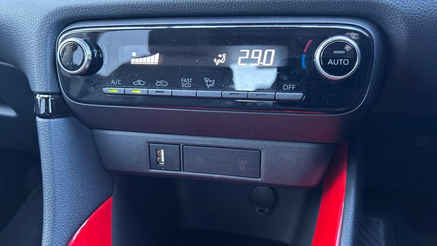 Used Toyota Yaris 2022 for sale - 77939425: Photo 29