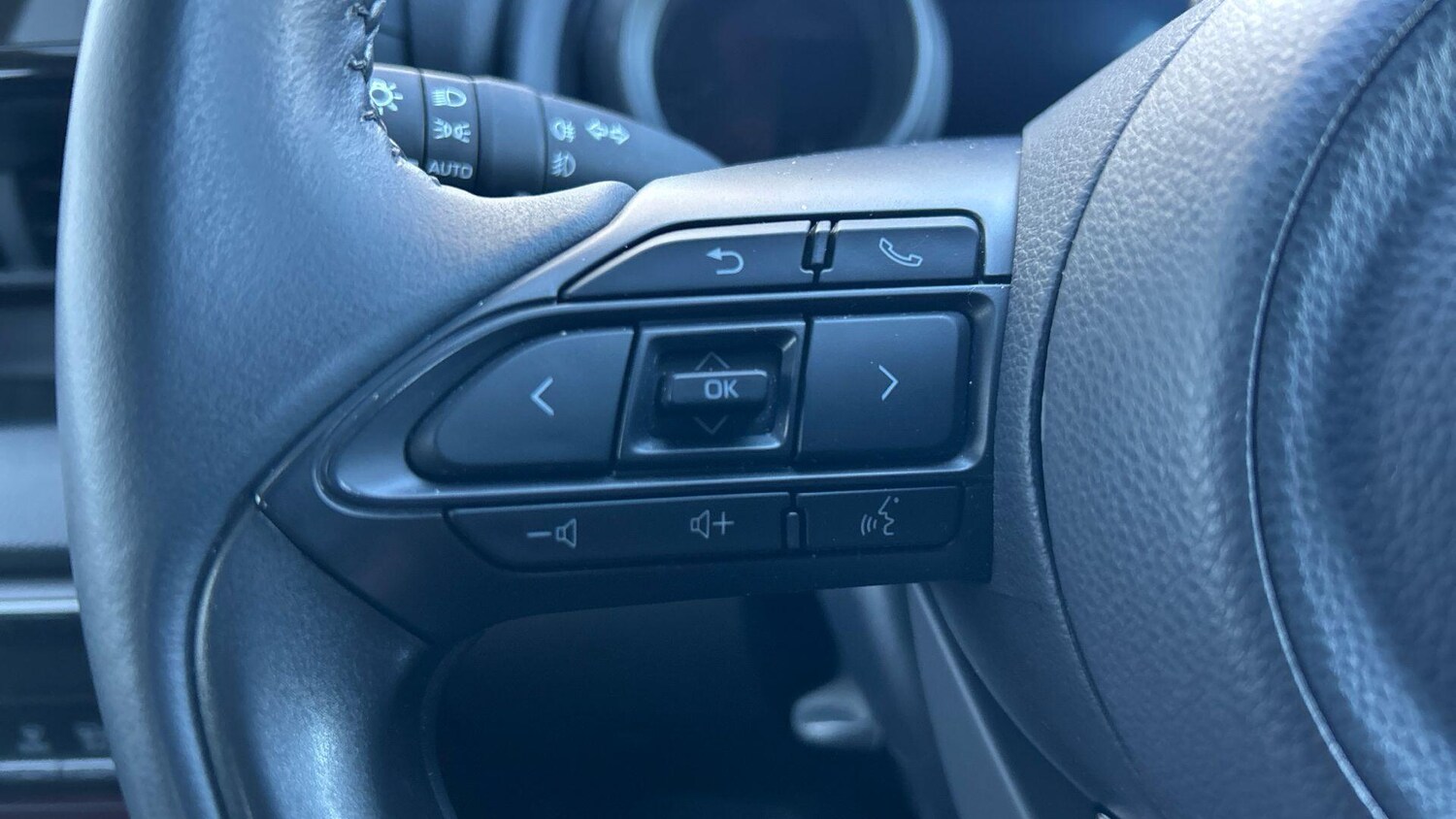 Used Toyota Yaris 2022 for sale - 77939425: Photo 36