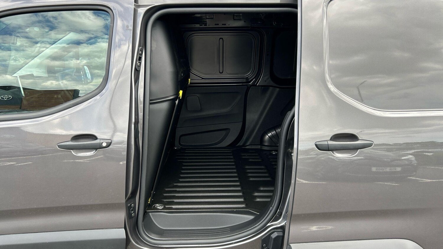 Vehicle 29