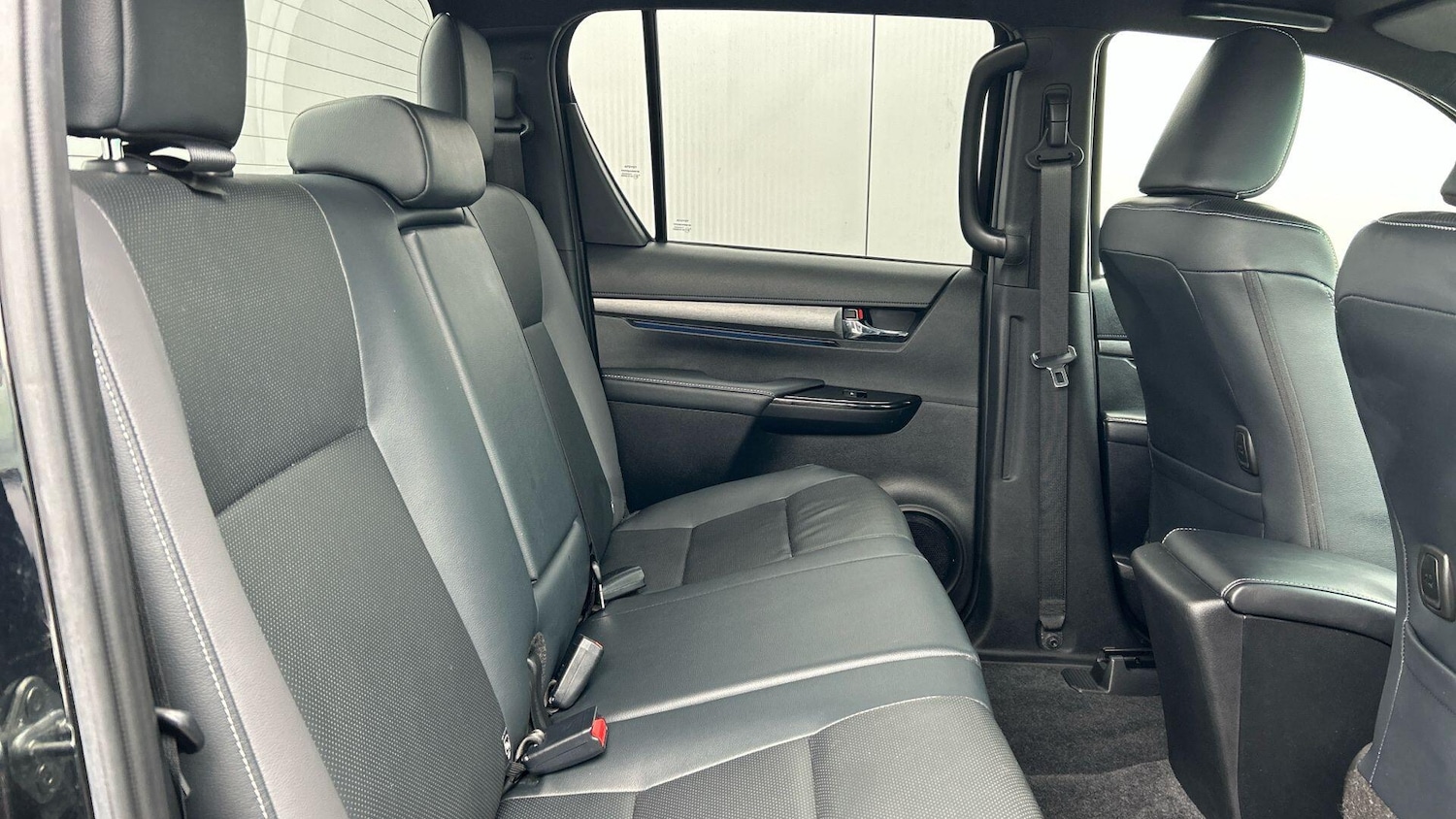 Used Toyota Hilux 2022 for sale - 77705329: Photo 16