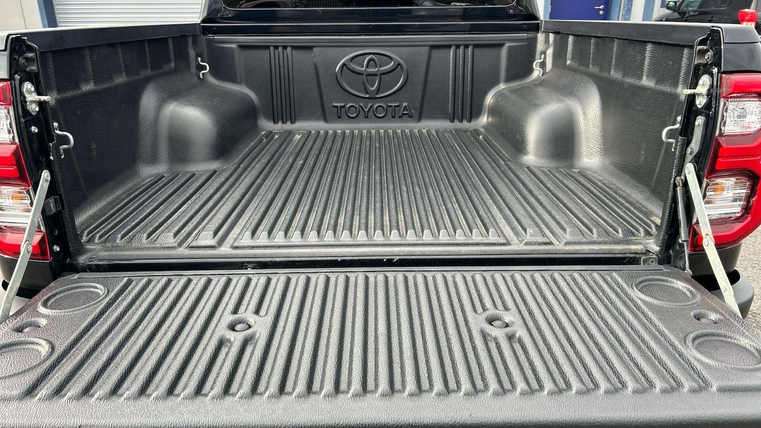 Used Toyota Hilux 2022 for sale - 77705329: Photo 18