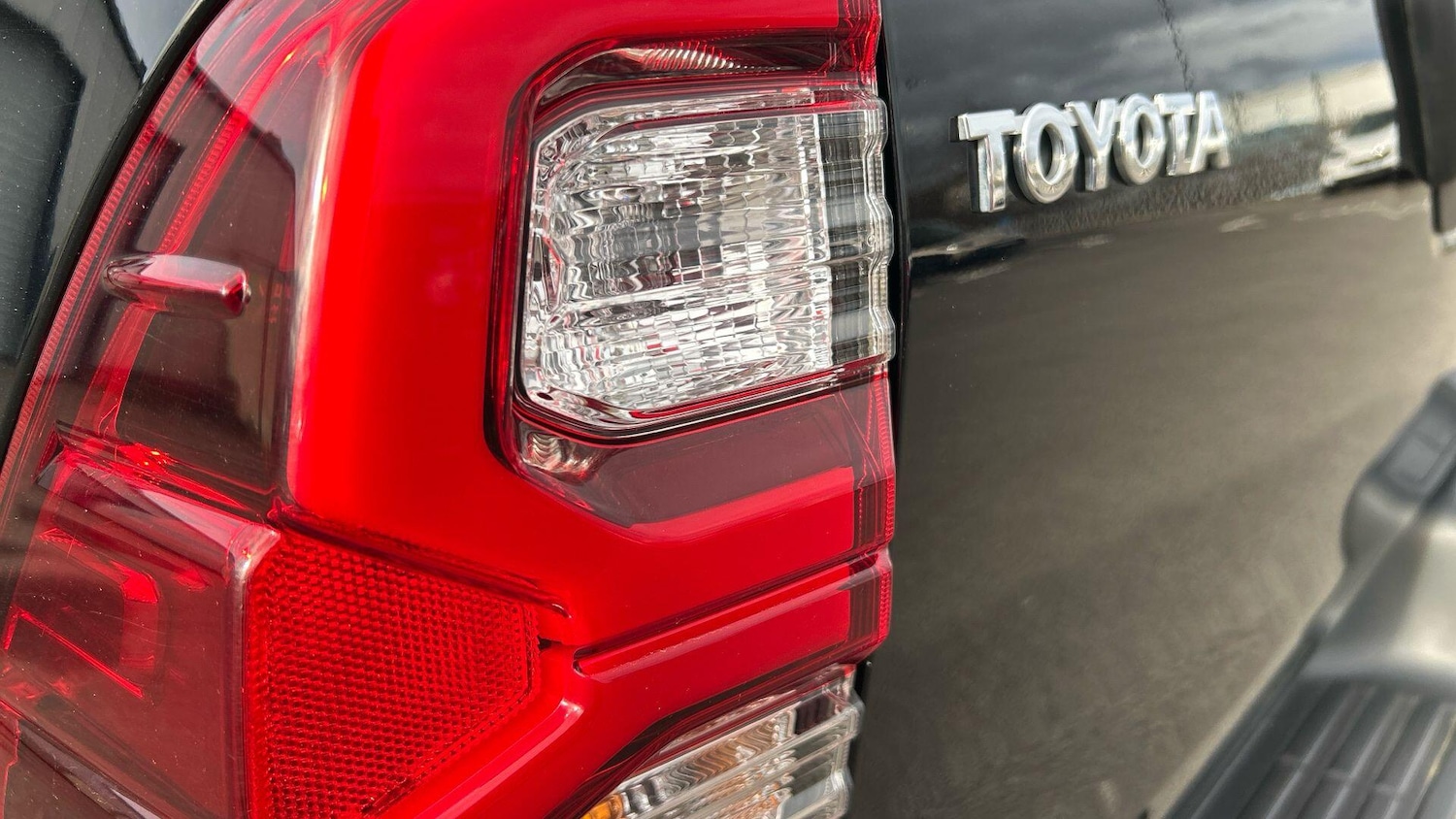 Used Toyota Hilux 2022 for sale - 77705329: Photo 42