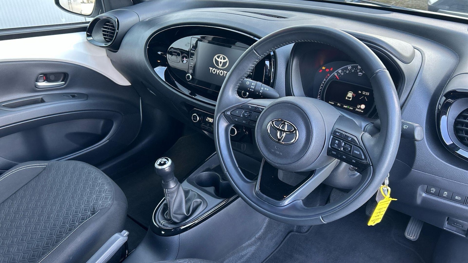 Used Toyota Aygo X for sale - 77753864: Photo 10