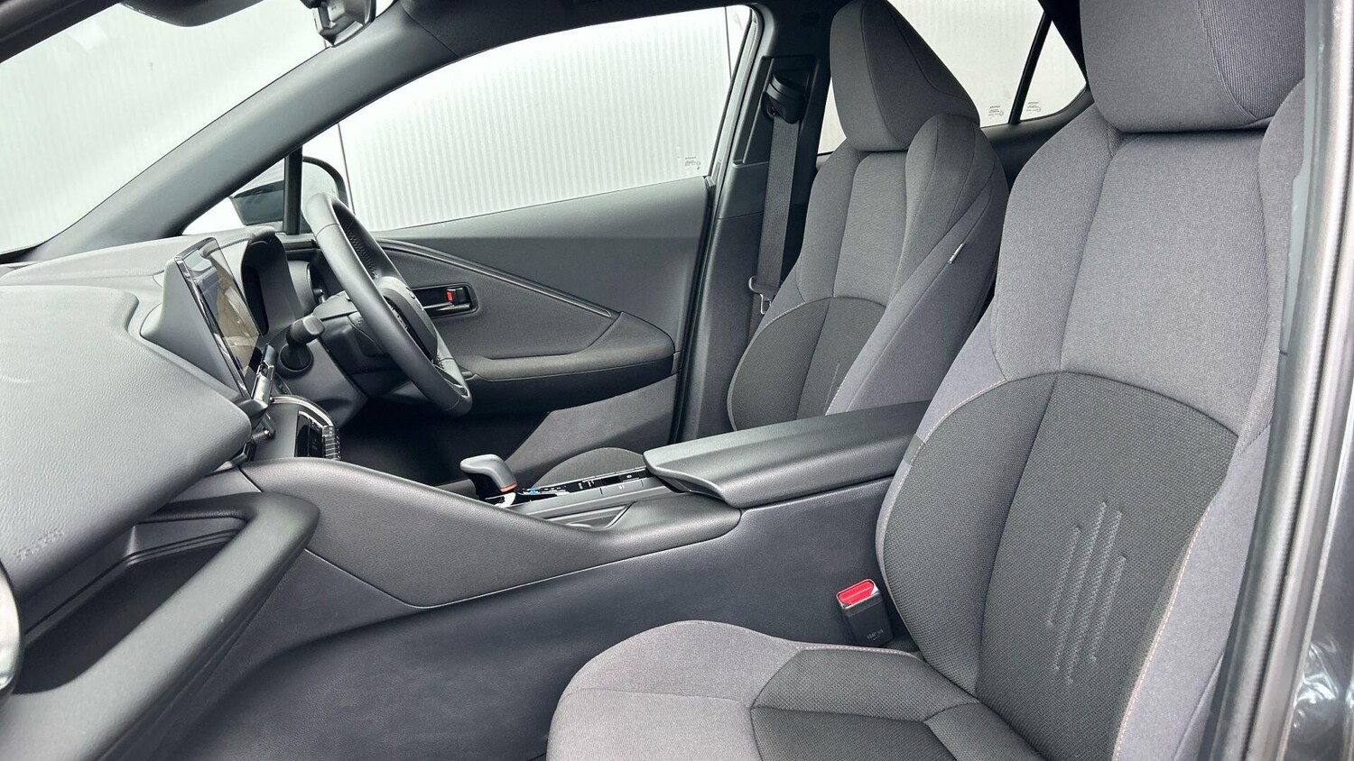 Used Toyota C-HR 2025 for sale - 77646711: Photo 14