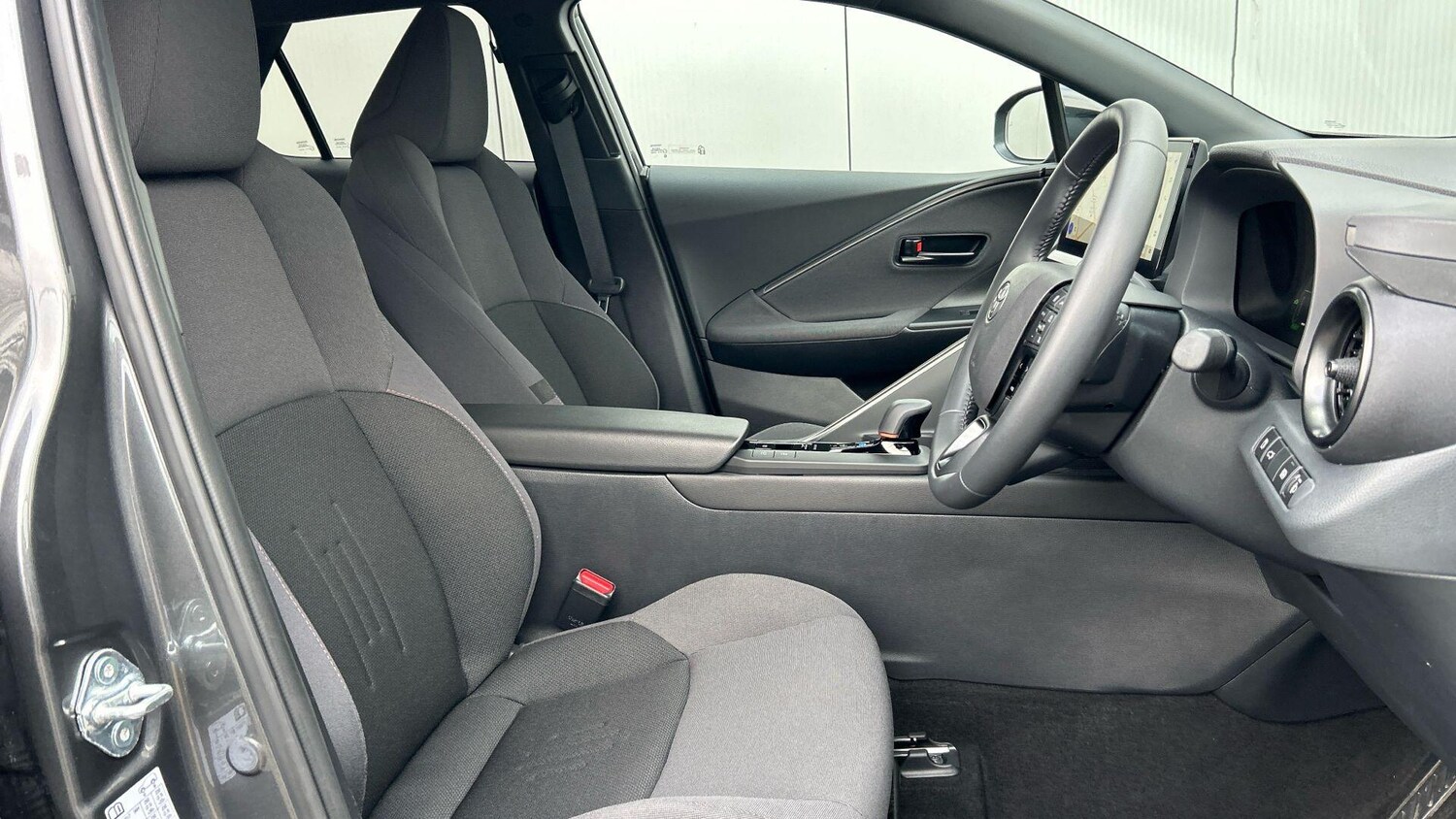 Used Toyota C-HR 2025 for sale - 77646711: Photo 15