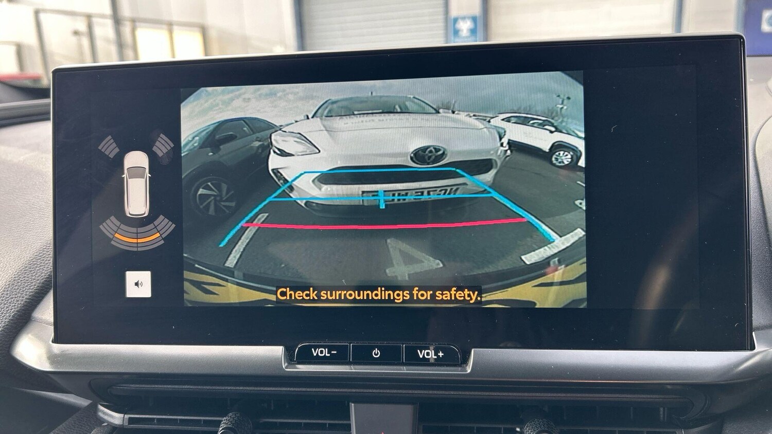 Used Toyota C-HR 2025 for sale - 77646711: Photo 25