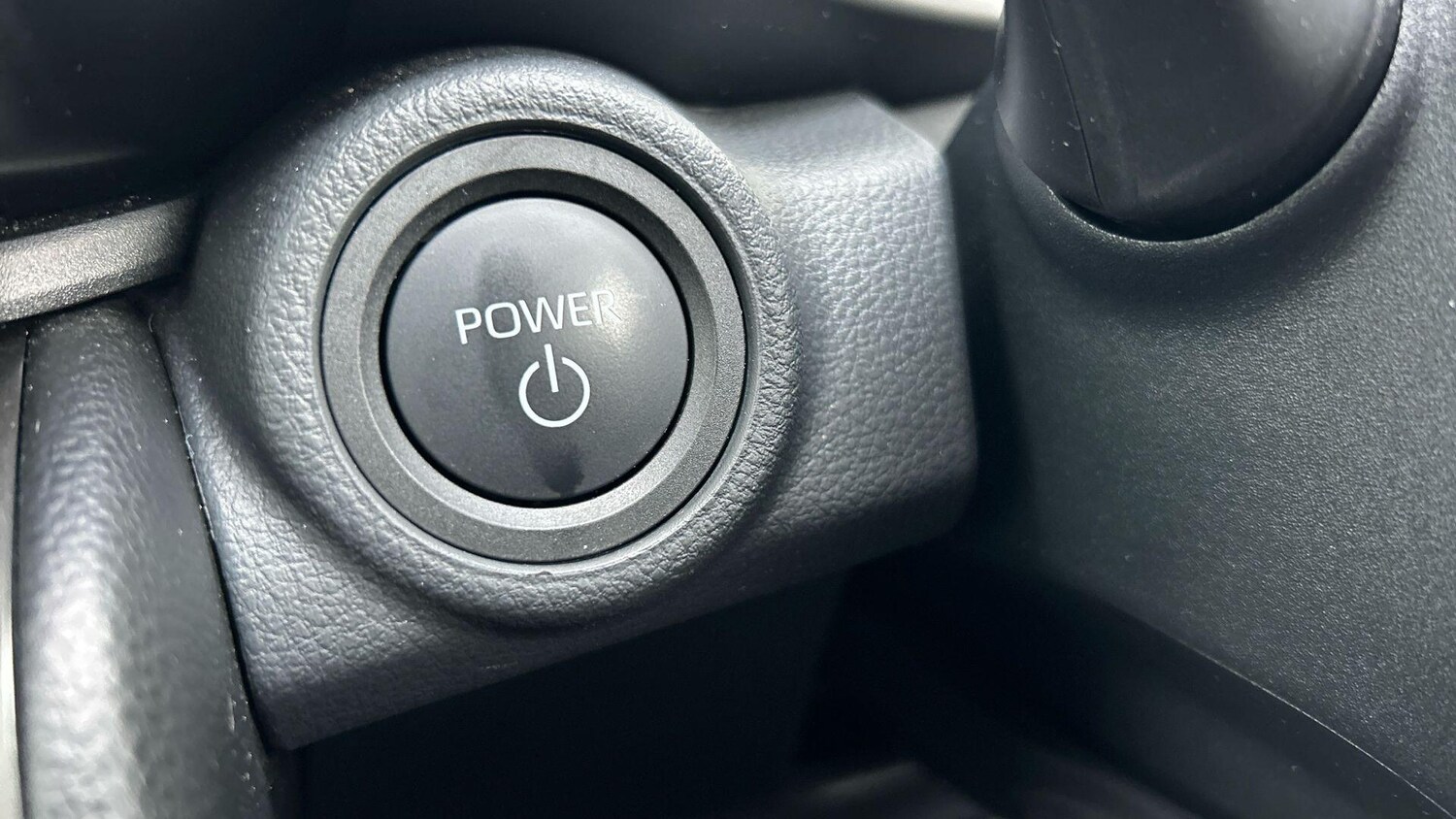 Used Toyota C-HR 2025 for sale - 77646711: Photo 37