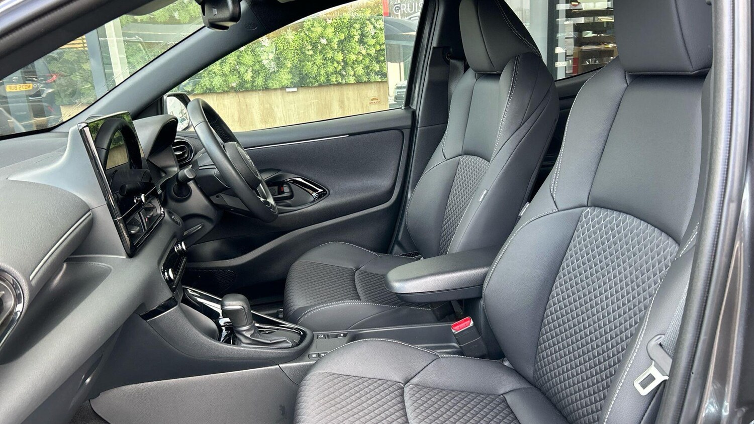 Used Toyota Yaris 2025 for sale - 77838498: Photo 14