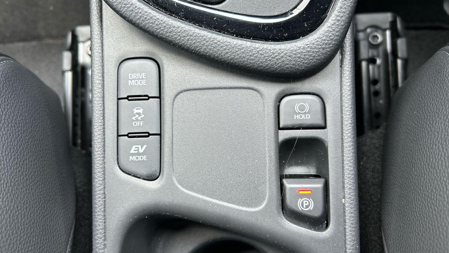 Used Toyota Yaris 2025 for sale - 77838498: Photo 32