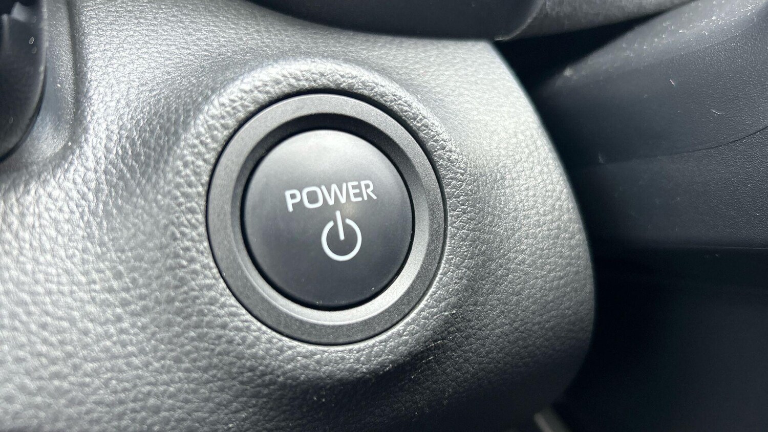 Used Toyota Yaris 2025 for sale - 77838498: Photo 33