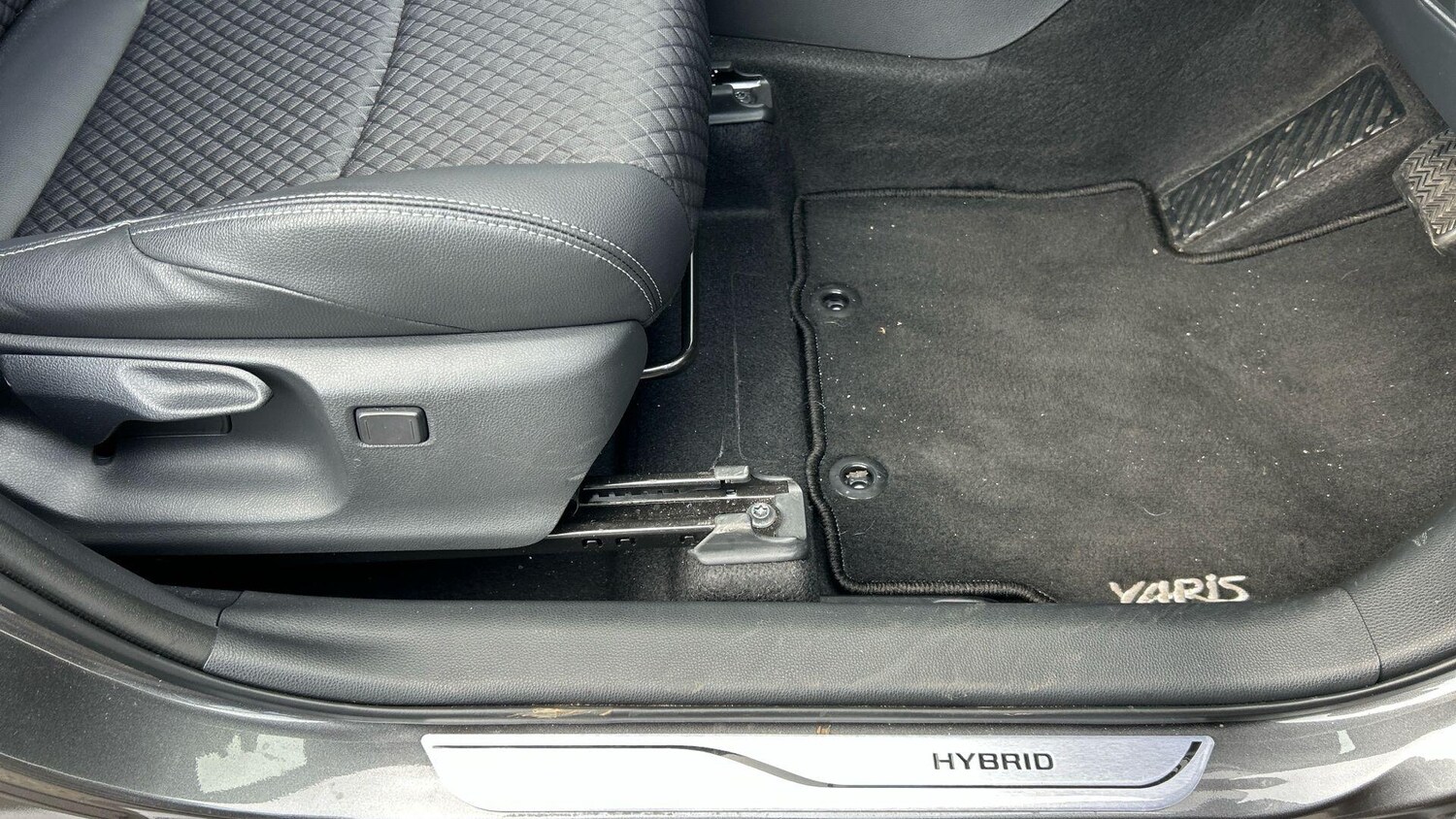 Used Toyota Yaris 2025 for sale - 77838498: Photo 39