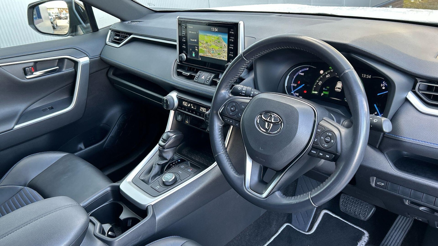 Used Toyota RAV4 2019 for sale - 76425835: Photo 12