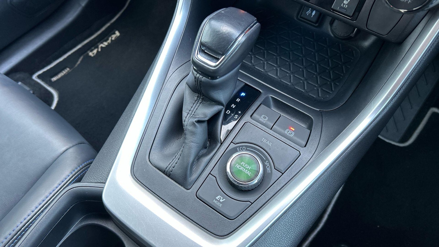 Used Toyota RAV4 2019 for sale - 76425835: Photo 36