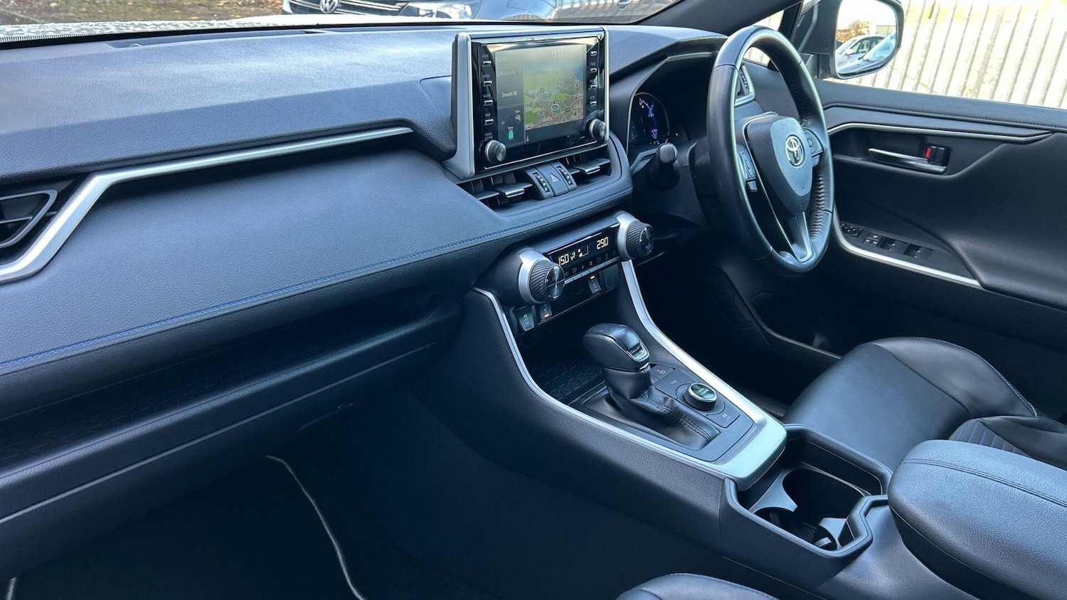 Used Toyota RAV4 2019 for sale - 76425835: Photo 45