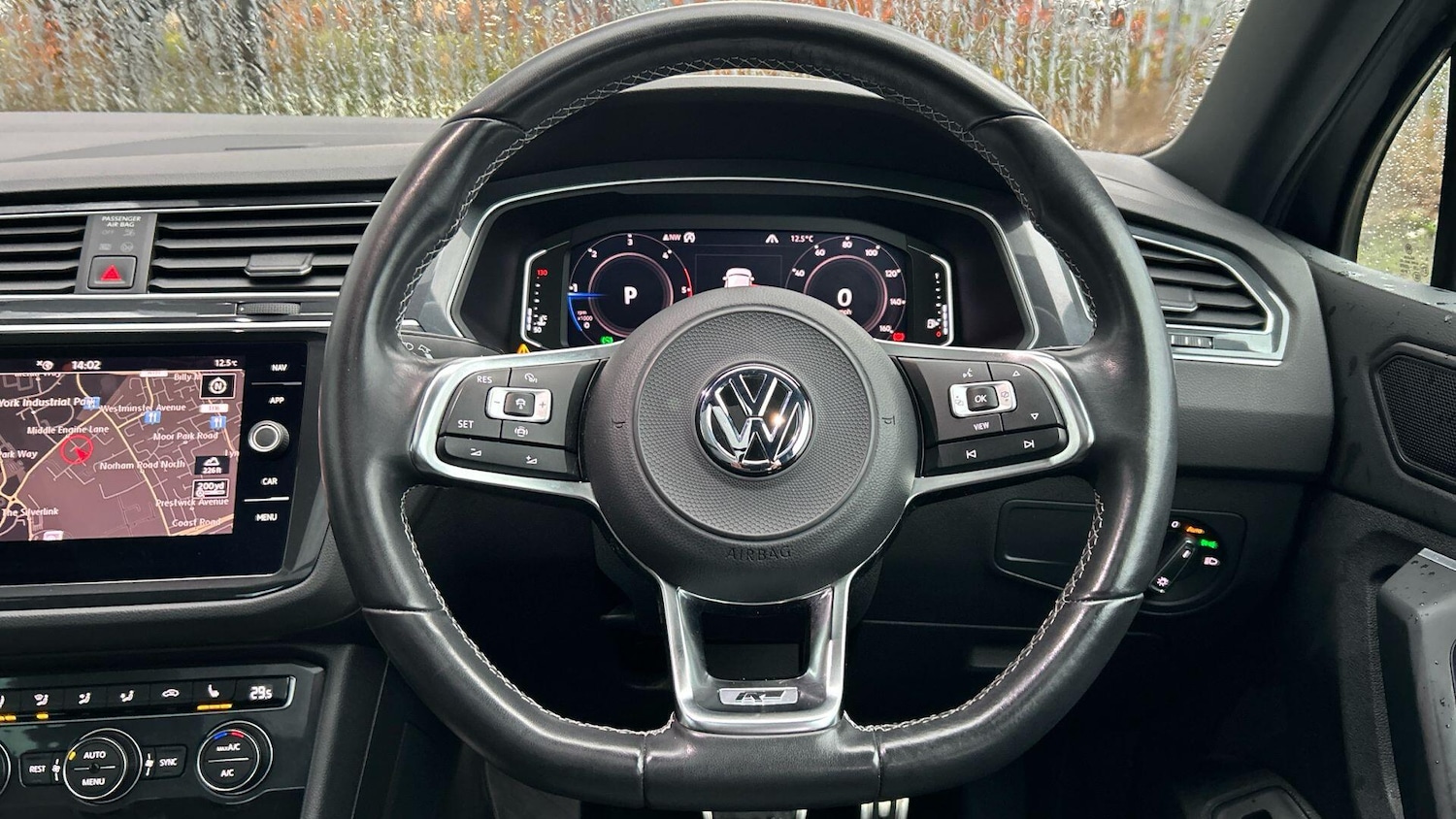 Used Volkswagen Tiguan 2019 for sale - 76886126: Photo 12
