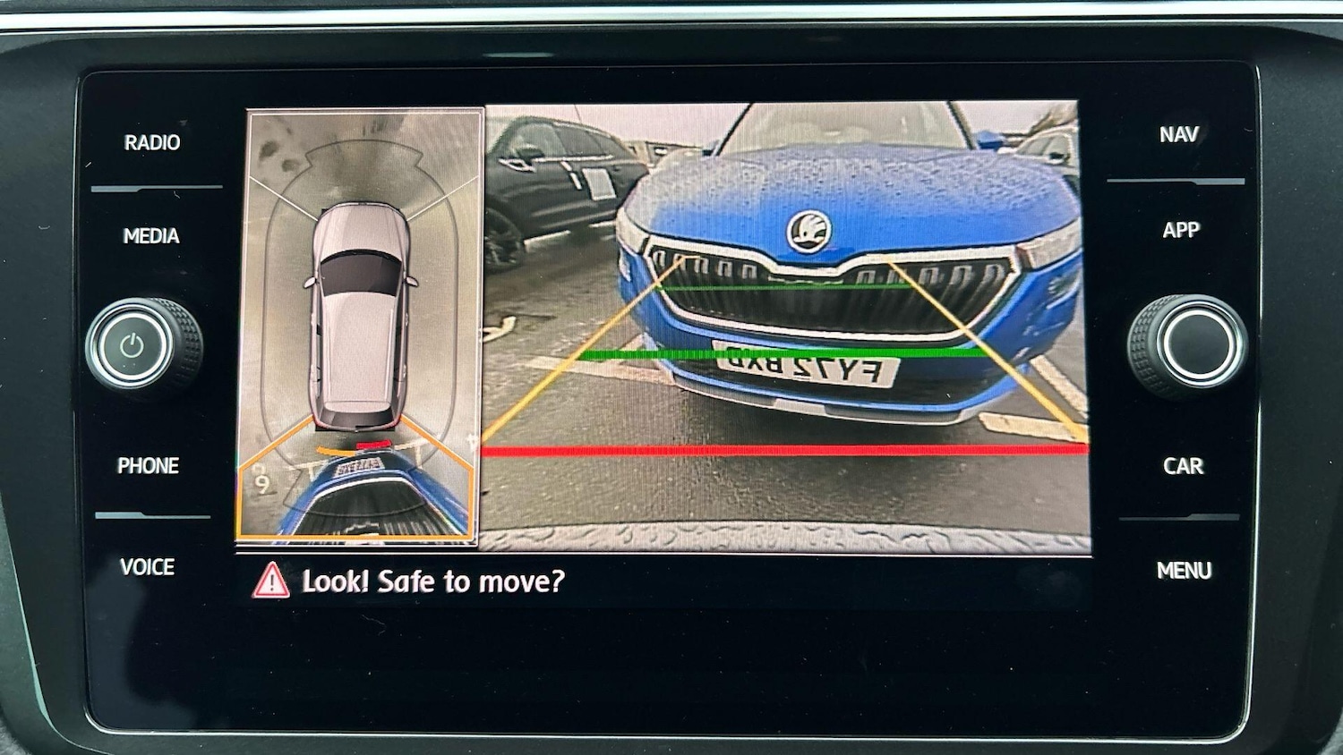 Used Volkswagen Tiguan 2019 for sale - 76886126: Photo 24