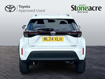 Used Toyota Yaris Cross 2024 for sale - 79168901: Photo