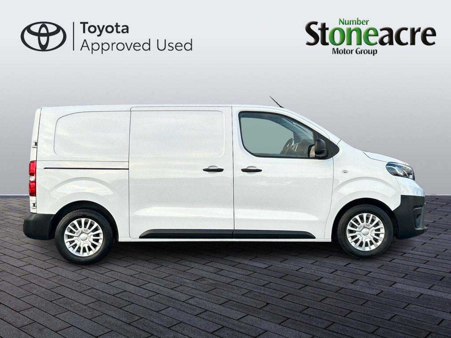 Used Toyota ProAce 2023 for sale - 77074545: Photo 2