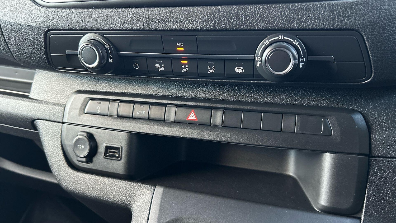 Used Toyota ProAce 2023 for sale - 77074545: Photo 39