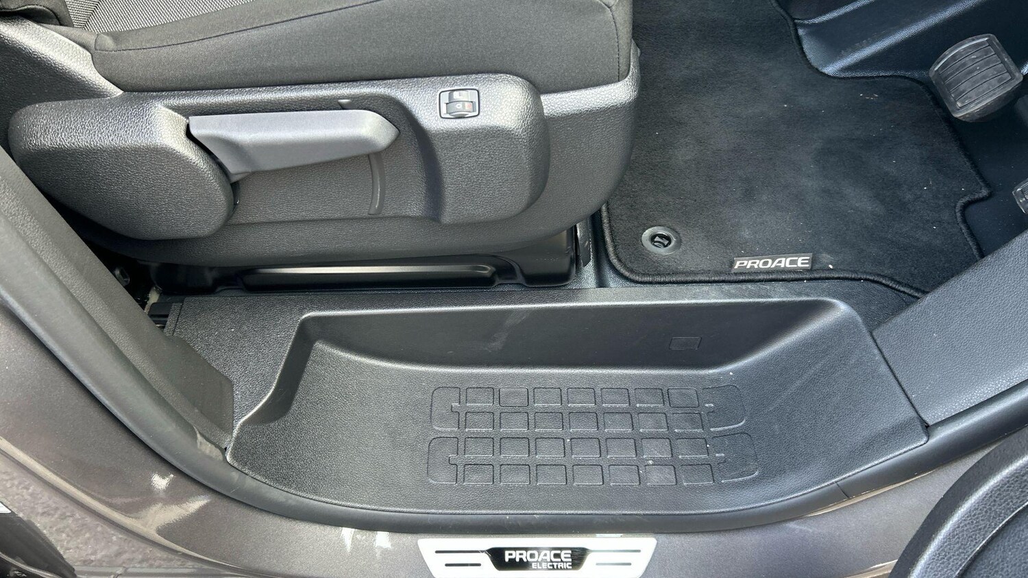 Used Toyota ProAce 2025 for sale - 77969912: Photo 46