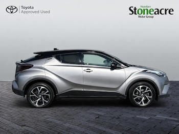 Used Toyota C-HR 2018 for sale - 79564528: Photo