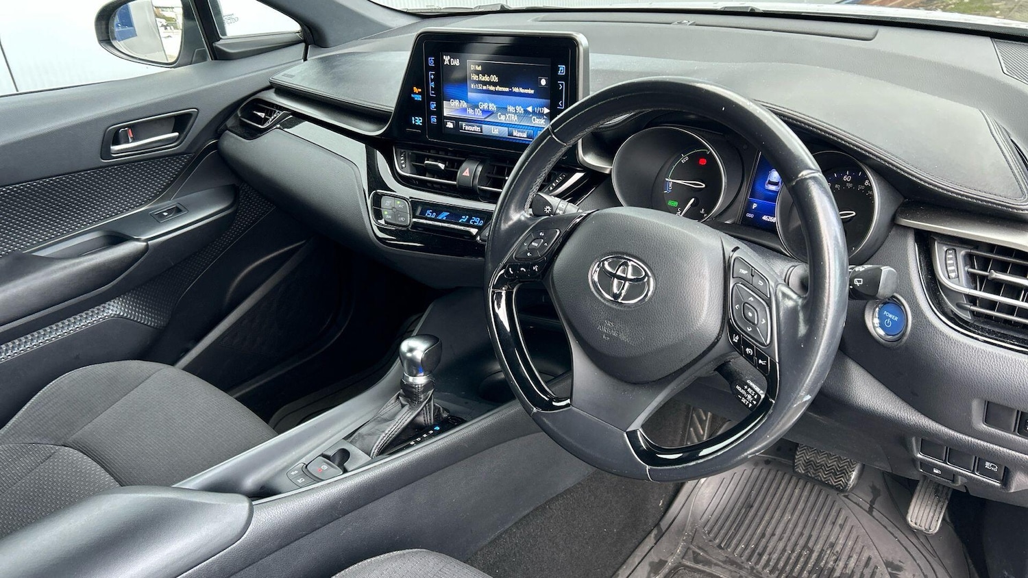 Used Toyota C-HR 2018 for sale - 76781821: Photo 10