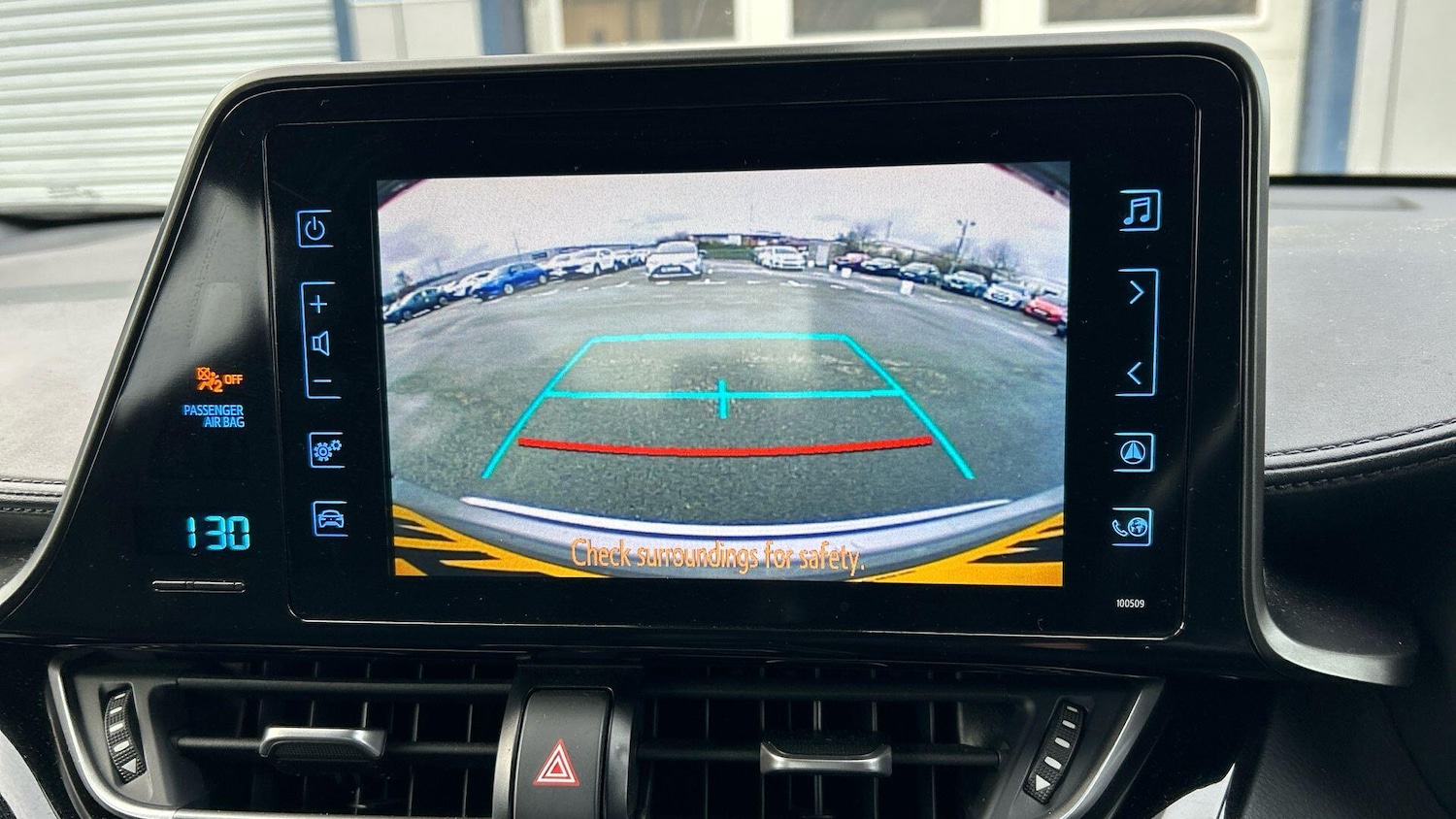 Used Toyota C-HR 2018 for sale - 76781821: Photo 11