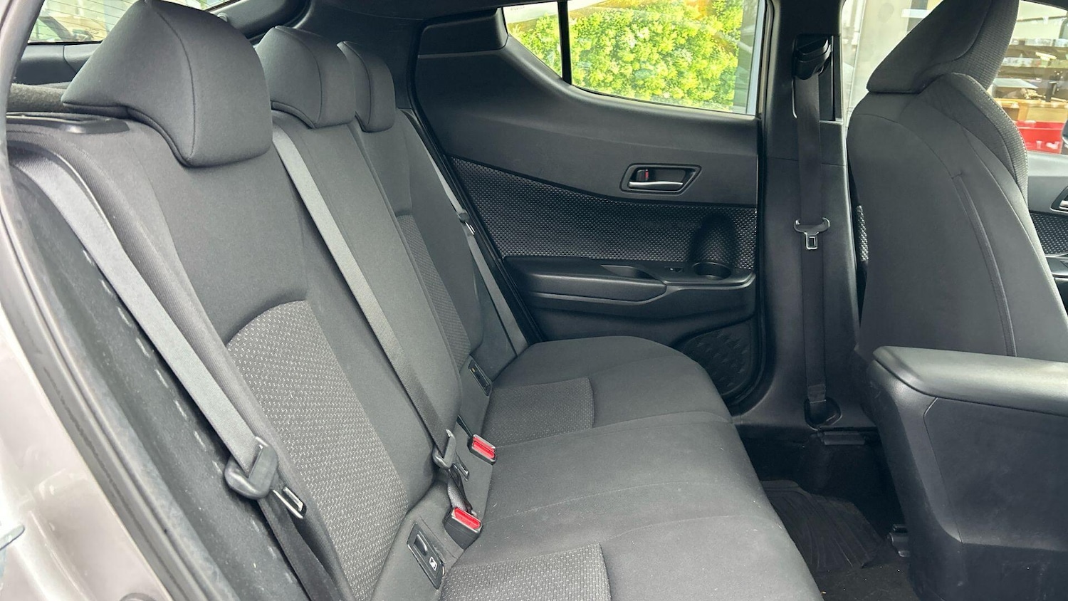 Used Toyota C-HR 2018 for sale - 76781821: Photo 16