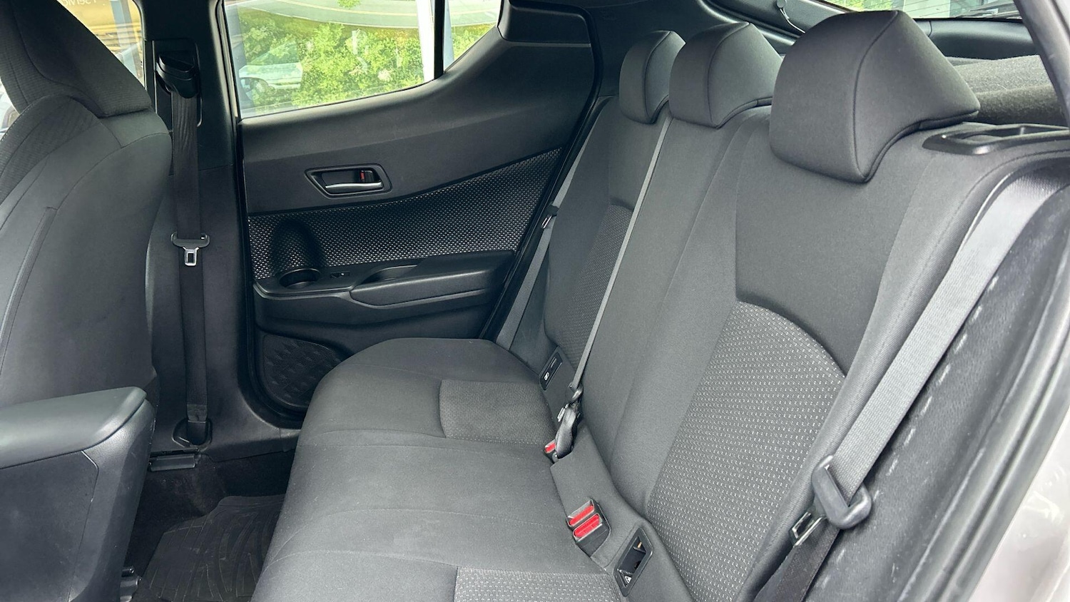 Used Toyota C-HR 2018 for sale - 76781821: Photo 17