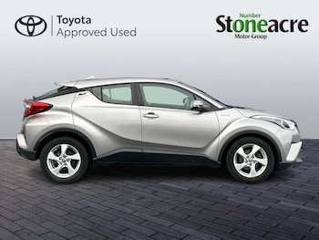 Used Toyota C-HR 2018 for sale - 76781821: Photo