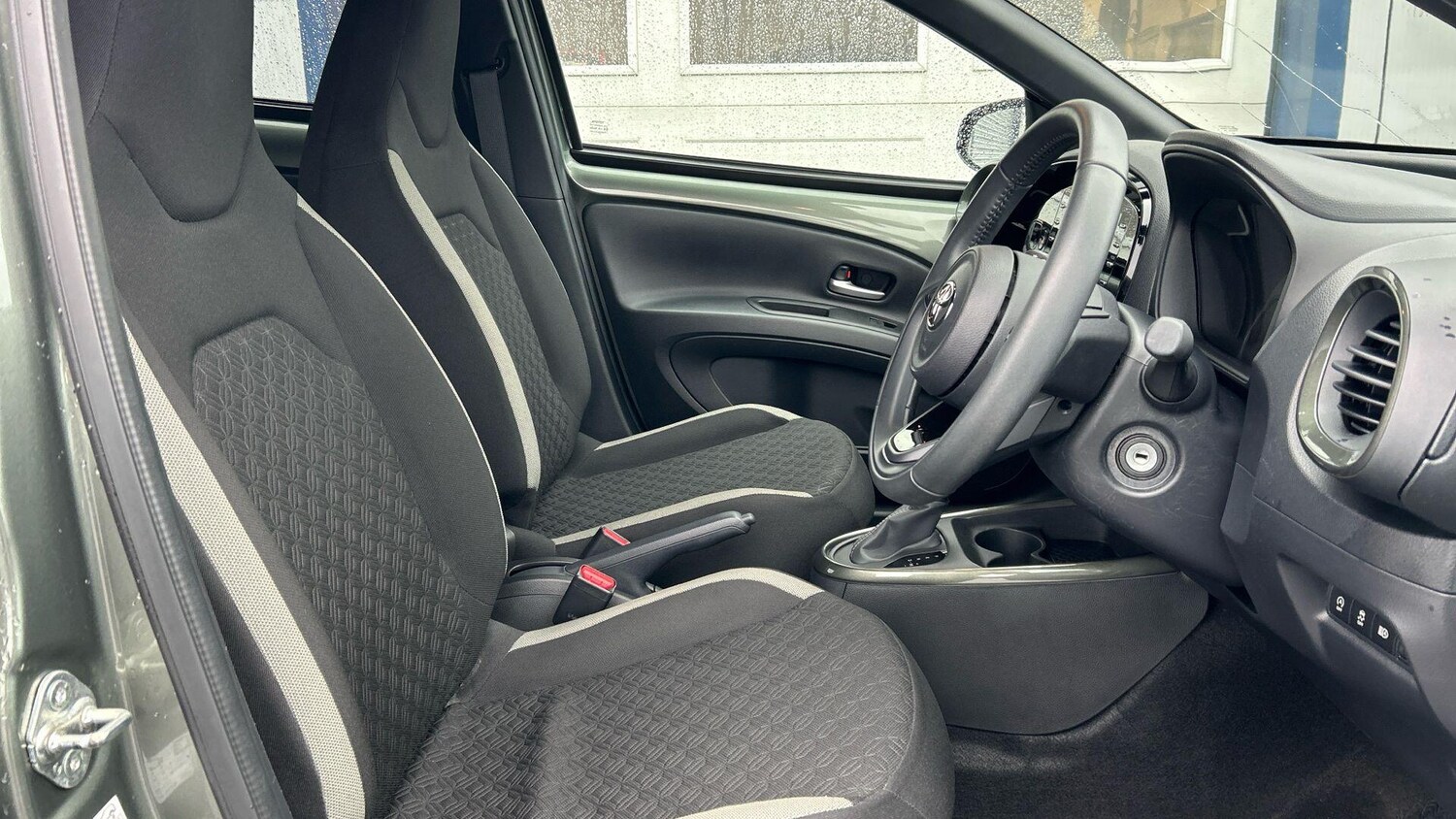 Used Toyota Aygo X 2022 for sale - 77939403: Photo 15