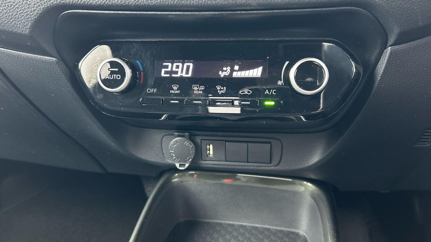 Used Toyota Aygo X 2022 for sale - 77939403: Photo 29