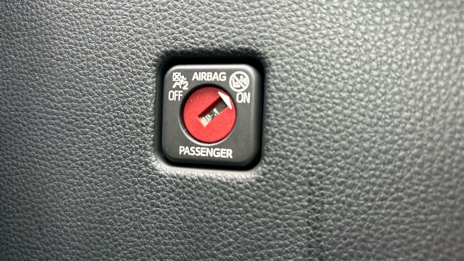 Used Toyota Aygo X 2022 for sale - 77939403: Photo 37