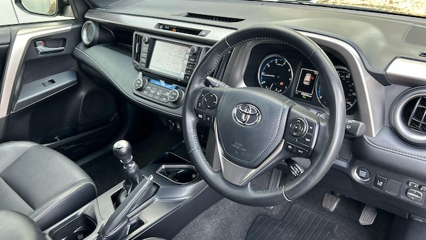 Used Toyota RAV4 2017 for sale - 76226887: Photo 12