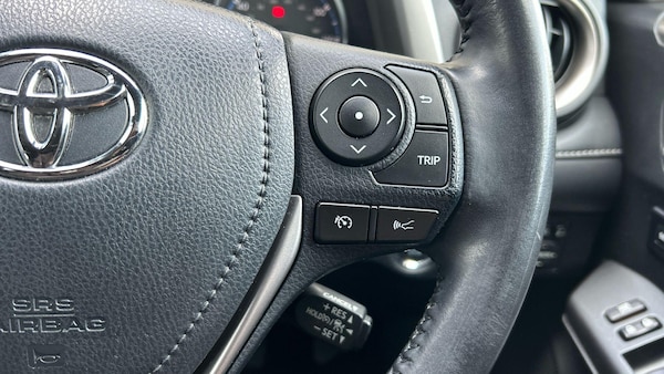 Used Toyota RAV4 2017 for sale - 76226887: Photo 38
