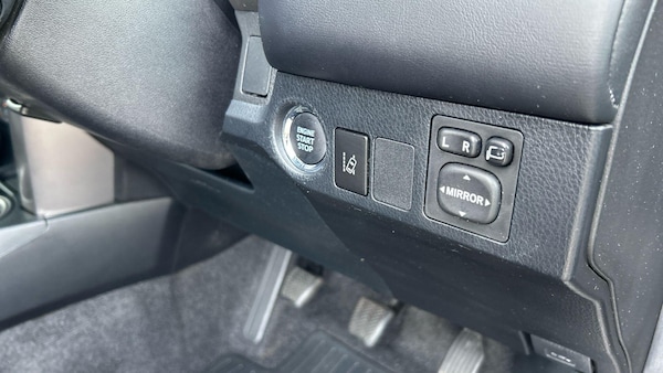 Used Toyota RAV4 2017 for sale - 76226887: Photo 41