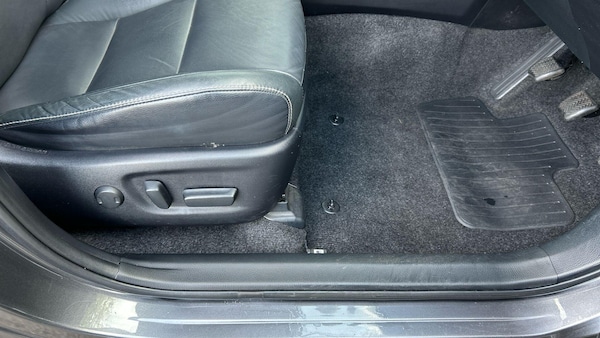Used Toyota RAV4 2017 for sale - 76226887: Photo 42