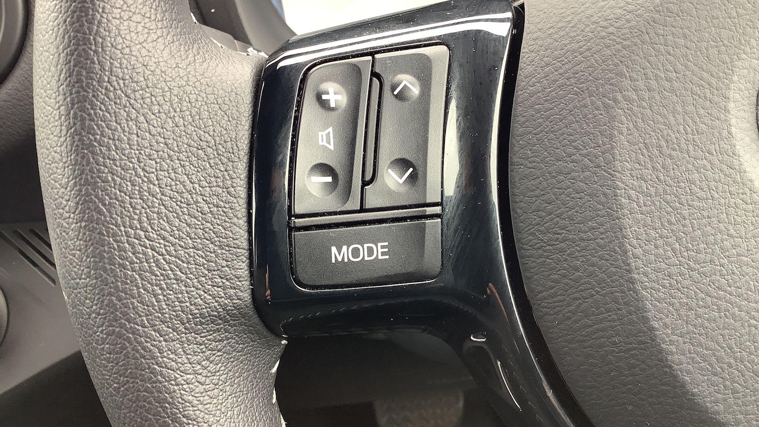 Used Toyota Yaris 2019 for sale - 78006378: Photo 31