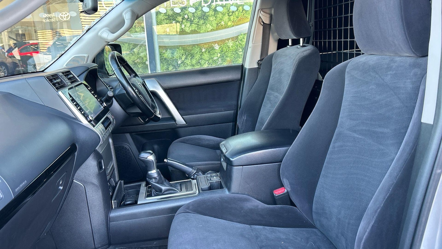 Used Toyota Land Cruiser 2021 for sale - 76657177: Photo 14