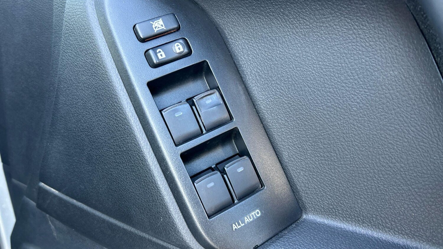 Used Toyota Land Cruiser 2021 for sale - 76657177: Photo 35